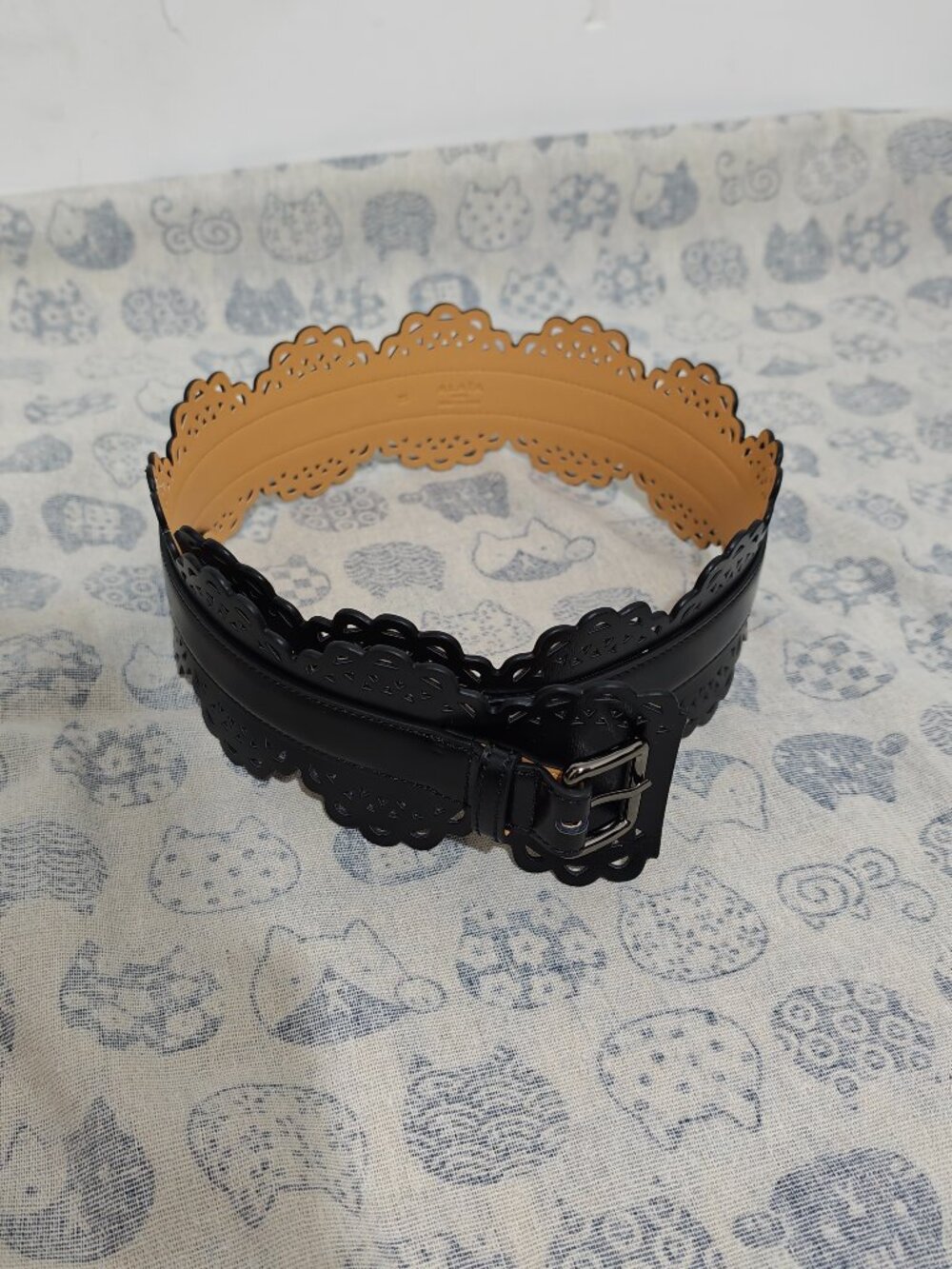 Alaia Wide Black Leather Belt Laser Cutout Lace Design Size 80 - Picture 2 of 9